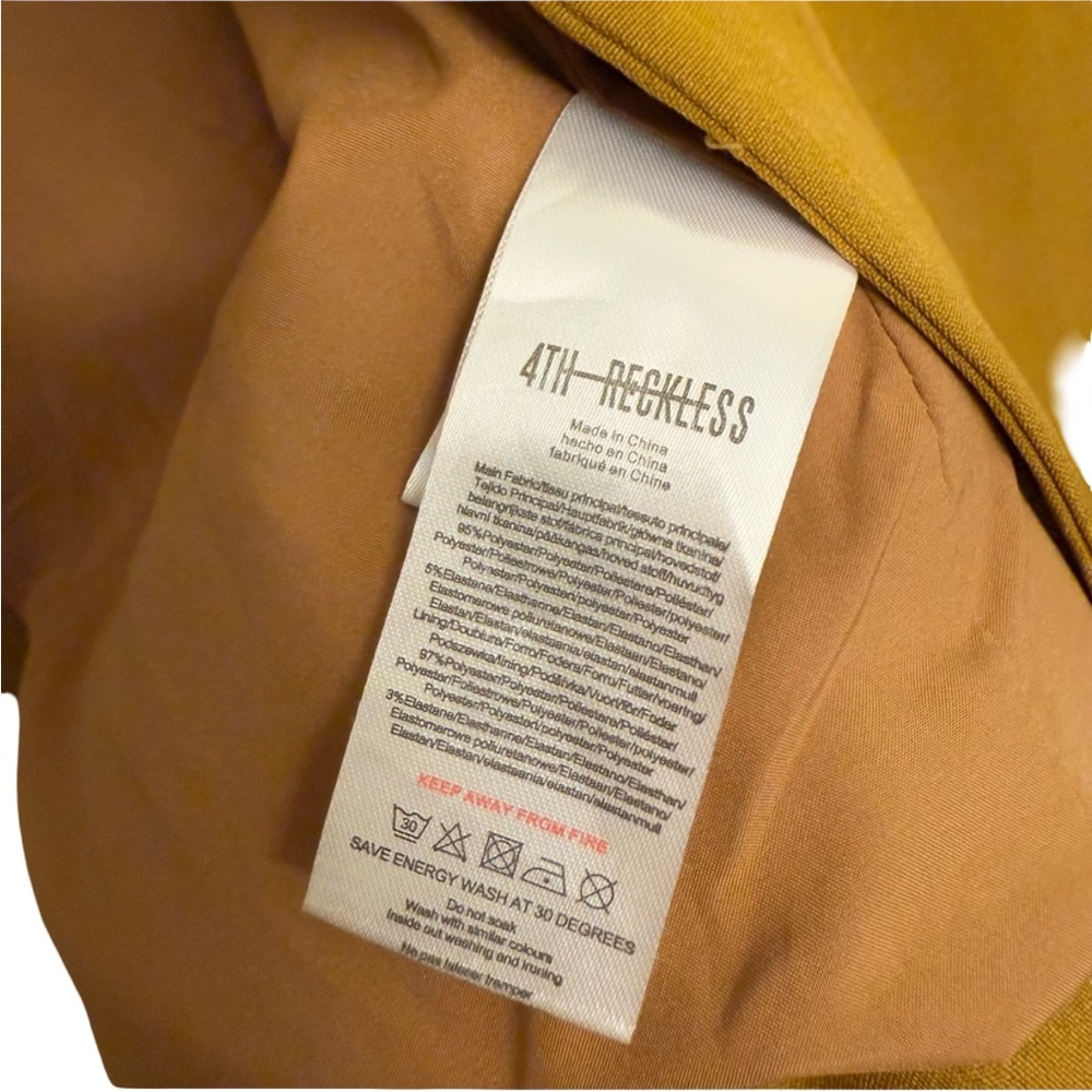🌸Like New Oversized Blazer In Mustard, Size Medium - Picture 7 of 8